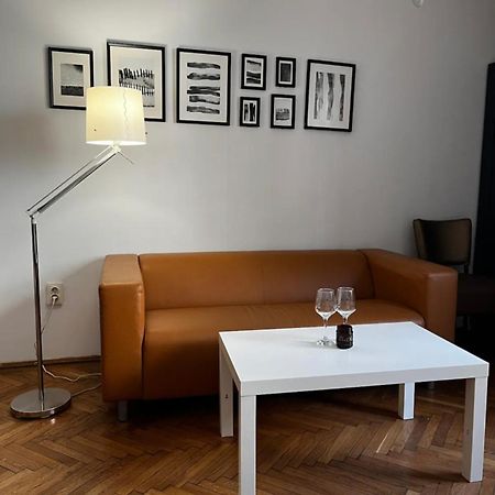 Appartamento Lifestyle In The Center Bucarest Esterno foto